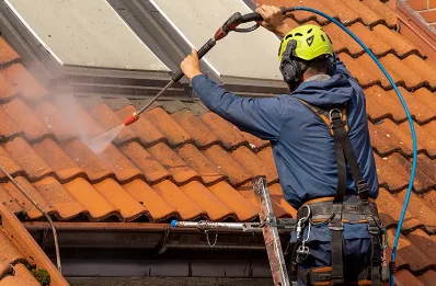Démoussage et hydrofuge de toiture à Saint-Créac